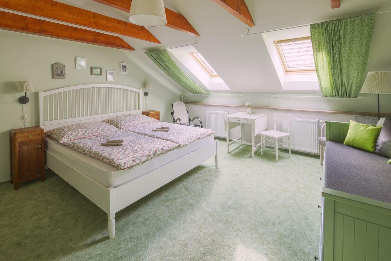 Ferienwohnung Zeleny Statek Bzova Exterior foto