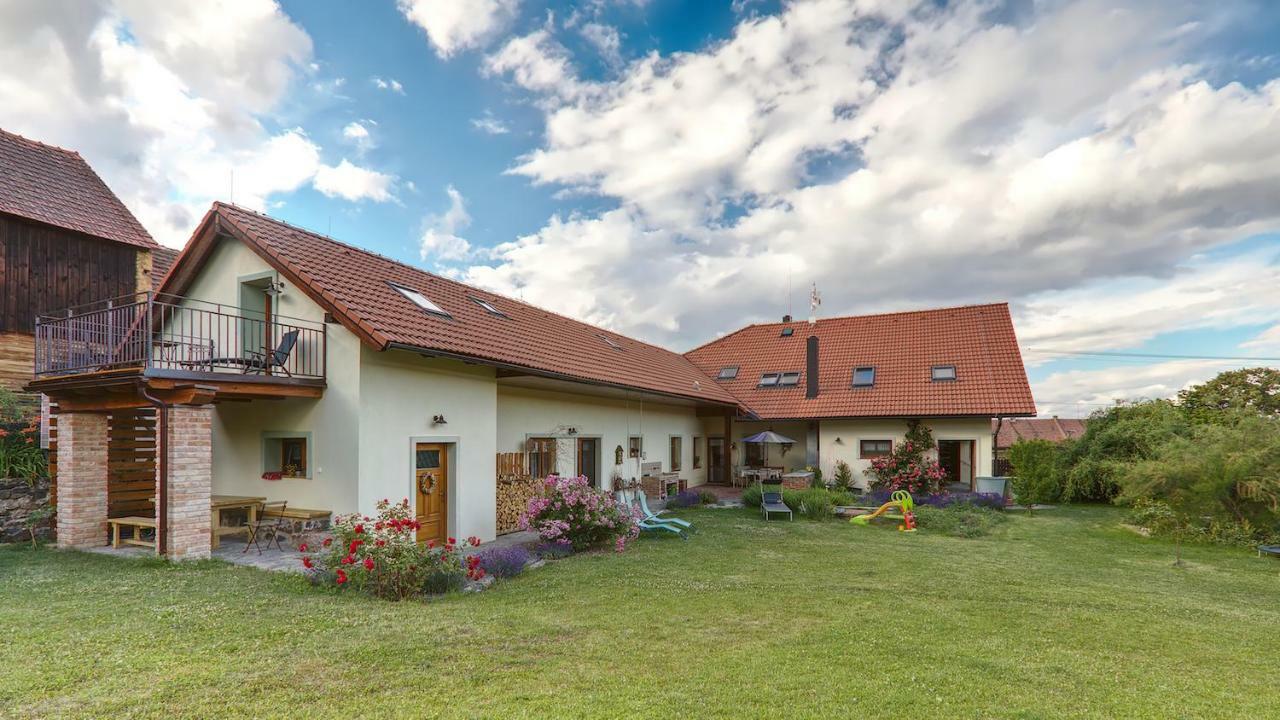 Ferienwohnung Zeleny Statek Bzova Exterior foto